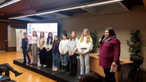 Andreja Nagode Burger z mladimi bralci